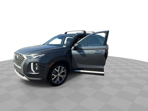 Used 2022 Hyundai Palisade SEL w/ Premium Package FWD image 4
