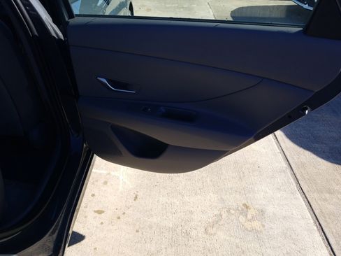 New 2026 Hyundai Elantra SE image 14