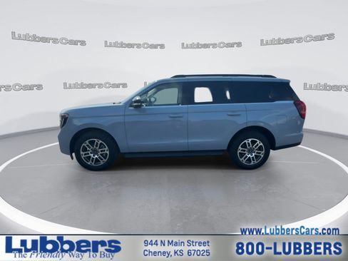 Used 2025 Ford Expedition Active AWD/4WD image 5