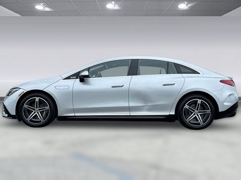 Used 2023 Mercedes-Benz EQE 350+ 4MATIC Sedan image 2