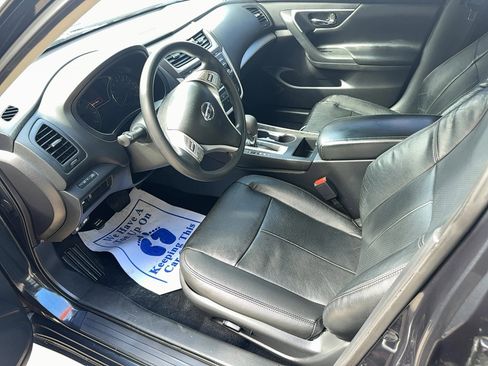 Used 2017 Nissan Altima 2.5 S w/ Power Driver Seat Package FWD image 11