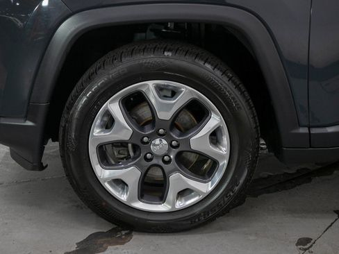 Used 2018 Jeep Compass Limited AWD/4WD image 27
