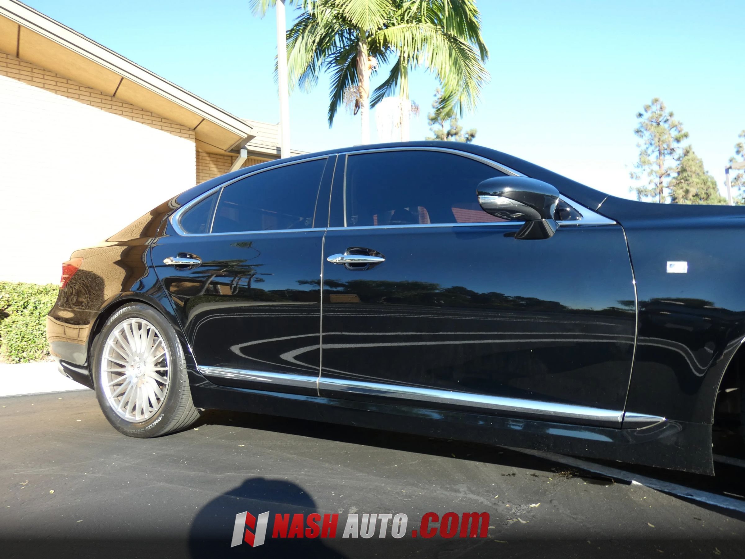 Used 2014 Lexus LS 460 w/ F Sport Package RWD image 5