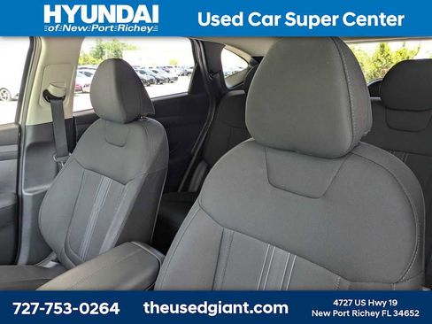 Used 2025 Hyundai Tucson SEL FWD image 7