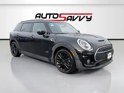 Used 2022 MINI Cooper Clubman S image 1