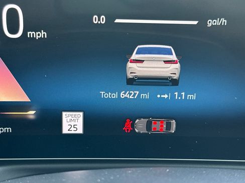 Used 2025 BMW 330i Sedan w/ Convenience Package image 35