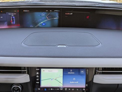 Certified 2025 Lincoln Navigator Reserve image 17