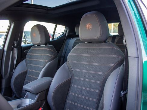 New 2025 Alfa Romeo Tonale image 12