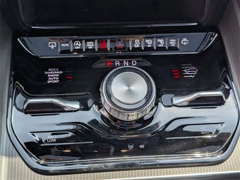 New 2026 Jeep Grand Wagoneer Summit image 21