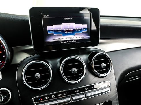 Used 2019 Mercedes-Benz GLC 300 image 19