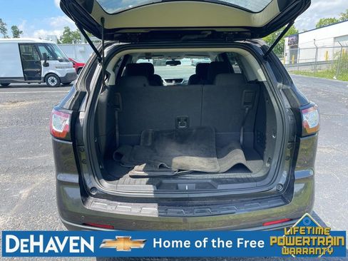 Used 2017 Chevrolet Traverse LT AWD/4WD image 25