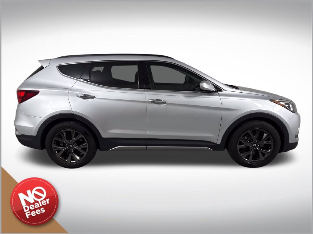 Used 2017 Hyundai Santa Fe Sport w/ 2.0T Ultimate Tech Package 05 FWD image 2