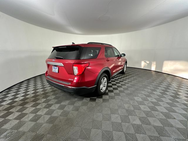 Used 2022 Ford Explorer XLT AWD/4WD image 28