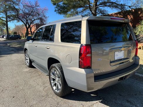 Used 2018 Chevrolet Tahoe LS w/ Enhanced Driver Alert Package RWD image 3