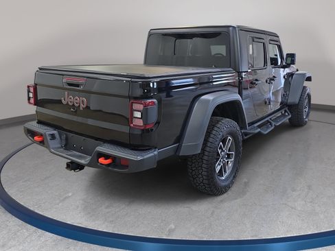 Used 2024 Jeep Gladiator Mojave w/ Technology Group AWD/4WD image 6