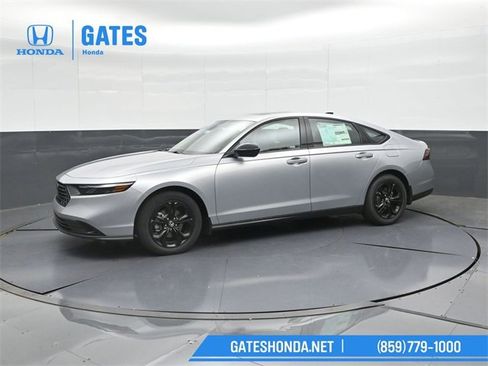 New 2025 Honda Accord SE image 7