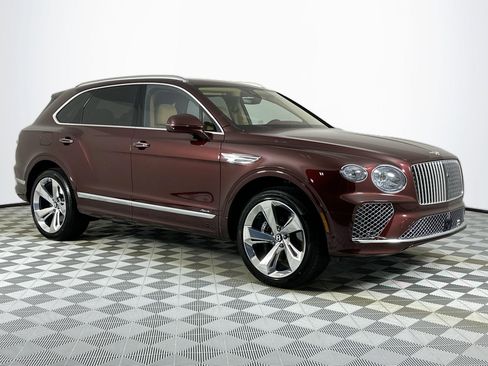 New 2025 Bentley Bentayga image 3