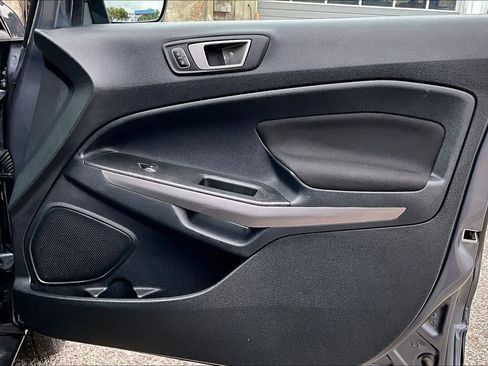 Used 2021 Ford EcoSport SE image 23