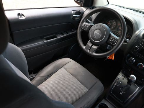 Used 2015 Jeep Compass Sport w/ Power Value Group FWD image 19