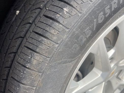 Used 2022 Chevrolet Equinox LS w/ LS Convenience Package image 9