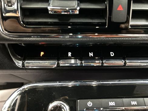 Used 2018 Lincoln Navigator Reserve AWD/4WD image 18