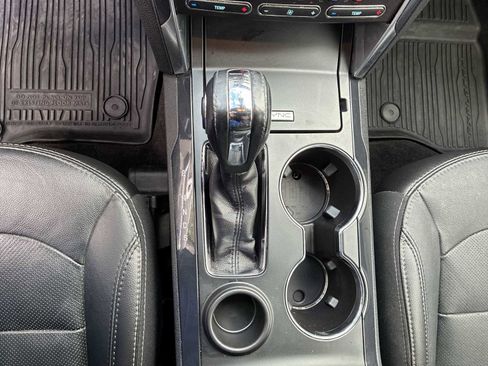 Used 2018 Ford Explorer Limited w/ Ford Safe & Smart Package FWD image 20
