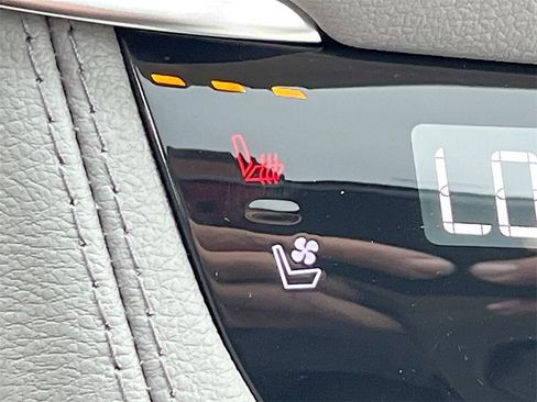 New 2025 Cadillac XT5 Premium Luxury image 21