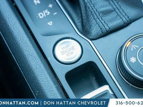 Used 2018 Volkswagen Atlas SEL Premium image 15