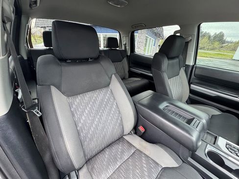 Used 2018 Toyota Tundra SR5 image 16