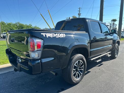 Used 2023 Toyota Tacoma TRD Sport image 18
