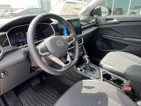 New 2025 Volkswagen Taos SE image 13