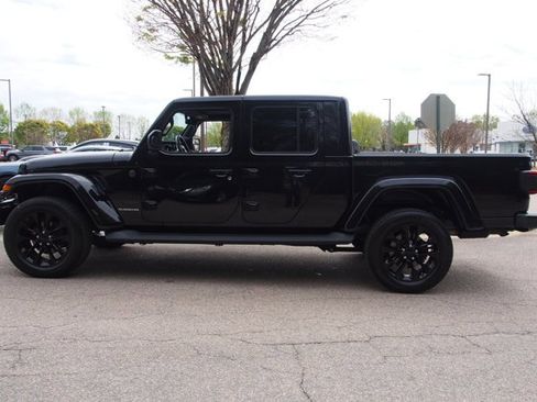 Used 2021 Jeep Gladiator Overland image 4