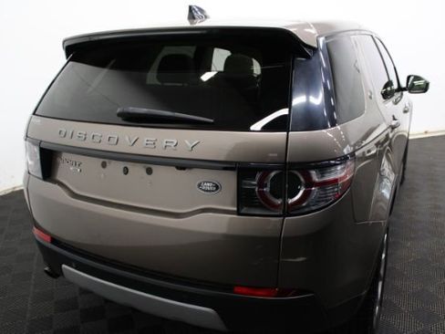 Used 2017 Land Rover Discovery Sport HSE image 6