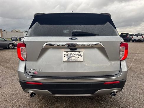 Used 2022 Ford Explorer Limited RWD image 5