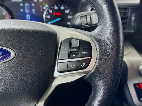 Used 2022 Ford Explorer XLT w/ Equipment Group 202A image 24