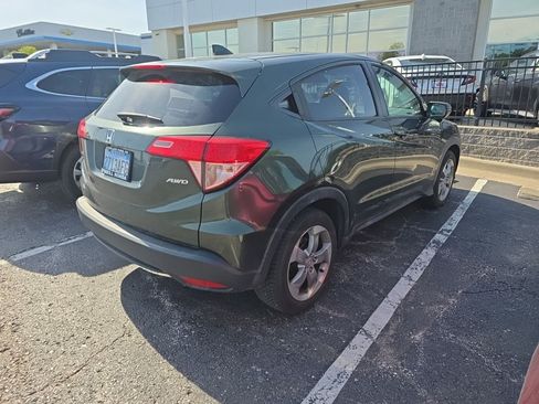 Used 2017 Honda HR-V EX image 4