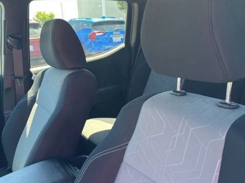 Used 2023 Toyota Tacoma TRD Off-Road AWD/4WD image 11