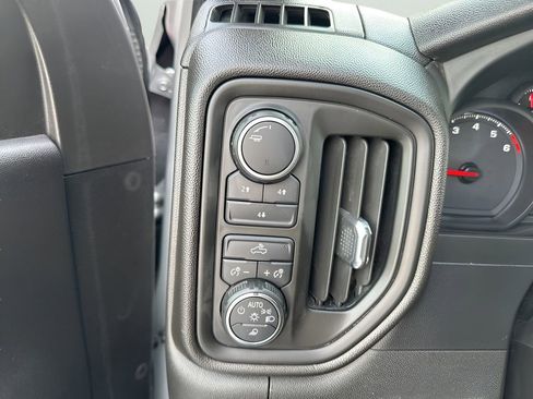 Used 2022 Chevrolet Silverado 2500 W/T w/ WT Convenience Package image 19