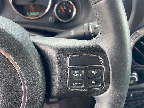 Used 2015 Jeep Wrangler Unlimited Sport w/ Quick Order Package 23S AWD/4WD image 16
