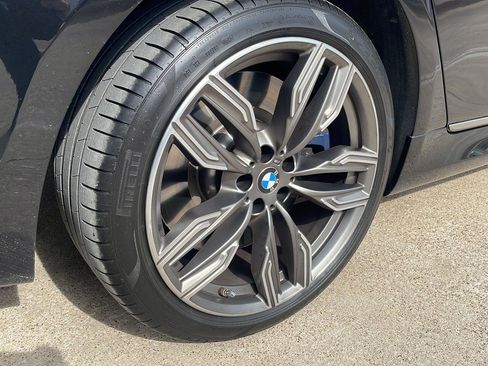 Used 2018 BMW M760i xDrive AWD/4WD image 13