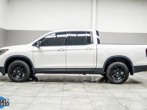 Used 2025 Honda Ridgeline Black Edition image 13