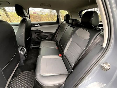Used 2022 Volkswagen Taos SE AWD/4WD image 19