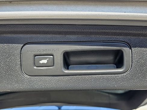 Used 2018 Honda Odyssey EX-L image 11