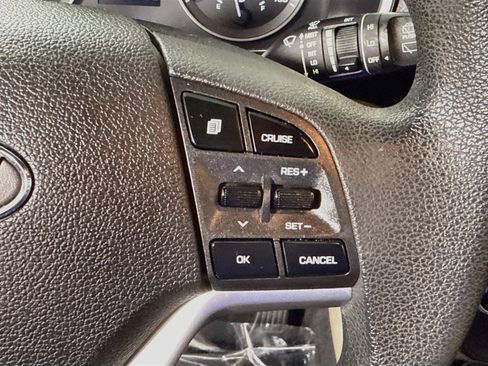 Used 2019 Hyundai Tucson Sport FWD image 15