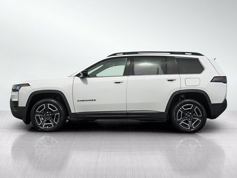 New 2026 Jeep Cherokee Laredo AWD/4WD image 4