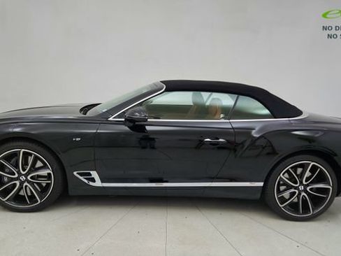 Used 2022 Bentley Continental GT AWD/4WD image 19