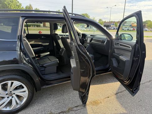 Used 2021 Volkswagen Atlas SE image 18