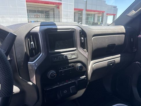 Used 2019 Chevrolet Silverado 1500 Custom Trail Boss w/ Custom Convenience Package AWD/4WD image 10