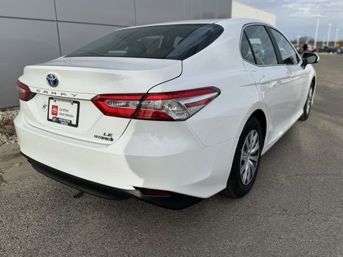 Certified 2018 Toyota Camry LE image 37