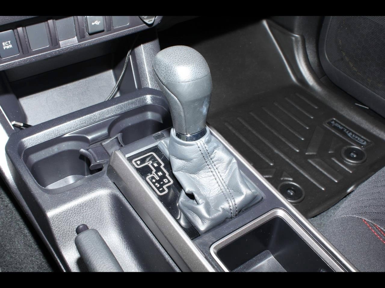 Used 2021 Toyota Tacoma SR5 RWD image 24
